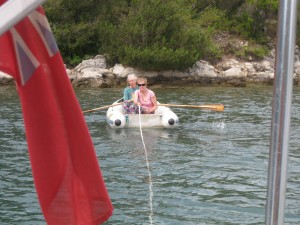Tying to the shore